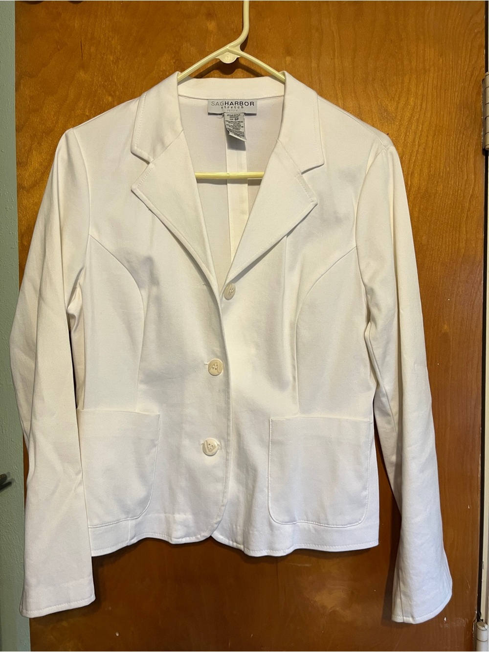Sag Harbor Women's White Button-Front Blazer Jacket size 8P.